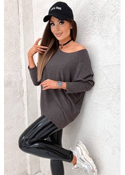 ASYMETRYCZNA BLUZKA OVERSIZE - CIEMNY BRĄZ ze sklepu olika.com.pl w kategorii Bluzy damskie - zdjęcie 162793095