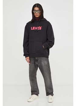 Levi&apos;s bluza bawełniana męska kolor czarny z kapturem z aplikacją ze sklepu ANSWEAR.com w kategorii Bluzy męskie - zdjęcie 162813738