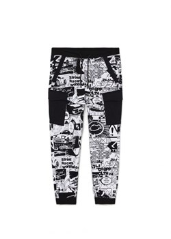 Cropp - Biało-czarne spodnie jogger cargo - biały ze sklepu Cropp w kategorii Spodnie męskie - zdjęcie 162825257