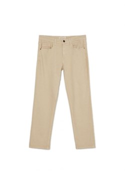 Cropp - Beżowe jeansy comfort - beżowy ze sklepu Cropp w kategorii Jeansy męskie - zdjęcie 162825258