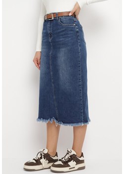 Niebieska Jeansowa Spódnica Midi z Paskiem z Klamrą w Komplecie Sandria ze sklepu Born2be Odzież w kategorii Spódnice - zdjęcie 162826649