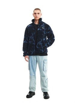 Cropp - Wzorzysta bluza sherpa - czarny ze sklepu Cropp w kategorii Bluzy męskie - zdjęcie 162842319
