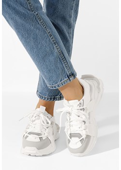 Białe sneakersy damskie Amelina V2 ze sklepu Zapatos w kategorii Buty sportowe damskie - zdjęcie 162858937