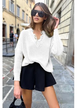 Sweter FELOTINA WHITE ze sklepu Ivet Shop w kategorii Swetry damskie - zdjęcie 162894287