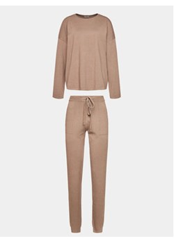Selmark Komplet sweter i spodnie materiałowe Tricot P7773 Brązowy Regular Fit ze sklepu MODIVO w kategorii Komplety i garnitury damskie - zdjęcie 162899778
