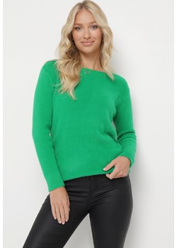 Zielony Sweter z Puchatej Dzianiny Valen ze sklepu Born2be Odzież w kategorii Swetry damskie - zdjęcie 162932549