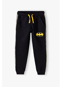 Spodnie dresowe Batman - czarne ze sklepu 5.10.15 w kategorii Spodnie chłopięce - zdjęcie 162949168