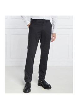 Calvin Klein Spodnie SATIN STRETCH CHINO | Slim Fit ze sklepu Gomez Fashion Store w kategorii Spodnie męskie - zdjęcie 162977146