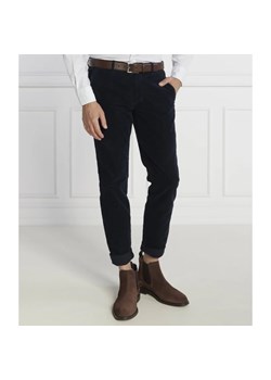 Tommy Hilfiger Spodnie chino BLEECKER CHINO CORDUROY GMD | Slim Fit ze sklepu Gomez Fashion Store w kategorii Spodnie męskie - zdjęcie 163338078
