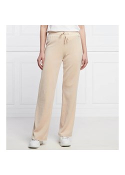 GUESS JEANS Spodnie dresowe | Regular Fit - id: GJ221W000004H28/guess-jeans-es-g-charm-logo-pant-w1bq12-k9dt1 - marki Guess - 163341695 GUESS JEANS Spodnie dresowe | Regular Fit ze sklepu Gomez Fashion Store w kategorii Spodnie damskie - zdjęcie 163341695