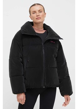Fila kurtka damska kolor czarny zimowa ze sklepu ANSWEAR.com w kategorii Kurtki damskie - zdjęcie 163368256
