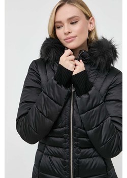 Marciano Guess kurtka damska kolor czarny zimowa ze sklepu ANSWEAR.com w kategorii Kurtki damskie - zdjęcie 163371398