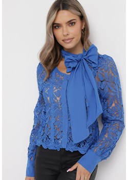 Niebieska Koronkowa Koszula z Ozdobnym Wiązaniem przy Dekolcie Cleomina ze sklepu Born2be Odzież w kategorii Koszule damskie - zdjęcie 163435955