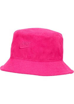 Kapelusz sztruksowy Nike Apex - Różowy ze sklepu Nike poland w kategorii Kapelusze damskie - zdjęcie 163459998