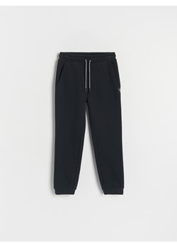 Reserved - Dresowe joggery basic - czarny ze sklepu Reserved w kategorii Spodnie chłopięce - zdjęcie 163469886