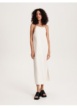 Reserved - Sukienka midi z rozcięciem - złamana biel ze sklepu Reserved w kategorii Sukienki - zdjęcie 163471858