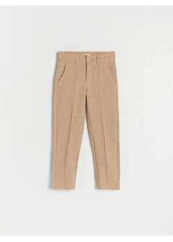 Reserved - Prążkowane spodnie chino - beżowy ze sklepu Reserved w kategorii Spodnie chłopięce - zdjęcie 163478508