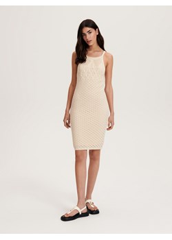 Reserved - Ażurowa sukienka midi - kremowy ze sklepu Reserved w kategorii Sukienki - zdjęcie 163482449