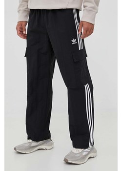 adidas Originals spodnie dresowe kolor czarny wzorzyste ze sklepu PRM w kategorii Spodnie męskie - zdjęcie 163502555