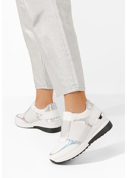 Białe sneakersy na koturnie Valesca ze sklepu Zapatos w kategorii Buty sportowe damskie - zdjęcie 163509886