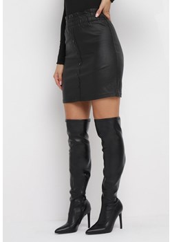 Czarna Spódnica Mini z Imitacji Skóry Ozdobiona Napami Ahaniya ze sklepu Born2be Odzież w kategorii Spódnice - zdjęcie 163527478
