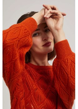 Ażurowy sweter pomarańczowy ze sklepu Moodo.pl w kategorii Swetry damskie - zdjęcie 163536726