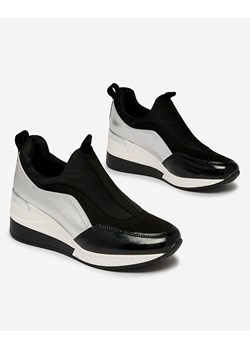 Royalfashion Czarno - srebrne sportowe sneakersy damskie na koturnie Lisilla ze sklepu royalfashion.pl w kategorii Buty sportowe damskie - zdjęcie 163549179