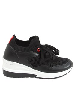 Sneakersy na koturnie Fenix Black czarne ze sklepu ButyModne.pl w kategorii Buty sportowe damskie - zdjęcie 163556419