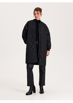 Reserved - Długa pikowana kurtka - czarny ze sklepu Reserved w kategorii Płaszcze damskie - zdjęcie 163582615