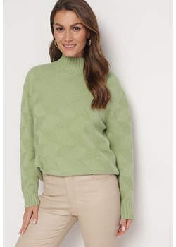 Zielony Golf Klasyczny Eivone ze sklepu Born2be Odzież w kategorii Swetry damskie - zdjęcie 163597915