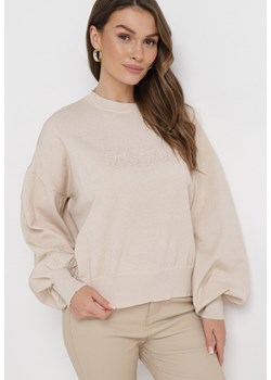 Beżowy Sweter o Klasycznym Fasonie z Metaliczną Nicią Auliana ze sklepu Born2be Odzież w kategorii Swetry damskie - zdjęcie 163632455