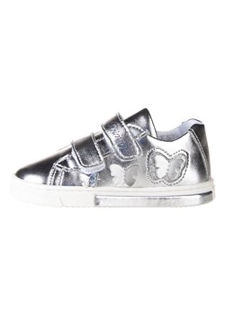 Primigi Sneakersy w kolorze srebrnym ze sklepu Limango Polska w kategorii Buty sportowe dziecięce - zdjęcie 163729469