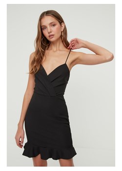trendyol Sukienka w kolorze czarnym ze sklepu Limango Polska w kategorii Sukienki - zdjęcie 163757166