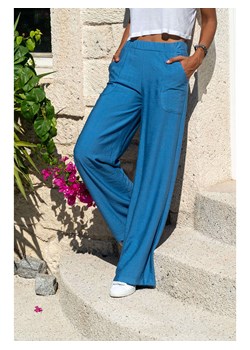 Gunes Kizi Spodnie w kolorze niebieskim ze sklepu Limango Polska w kategorii Spodnie damskie - zdjęcie 163774076