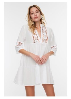 trendyol Sukienka w kolorze białym ze sklepu Limango Polska w kategorii Sukienki - zdjęcie 163786076