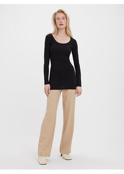 Vero Moda Koszulka w kolorze czarnym ze sklepu Limango Polska w kategorii Bluzki damskie - zdjęcie 163797887