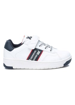 XTI Kids Sneakersy w kolorze białym ze sklepu Limango Polska w kategorii Buty sportowe dziecięce - zdjęcie 163799419