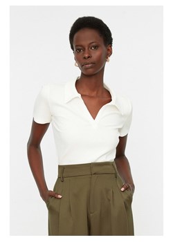 trendyol Koszulka polo w kolorze białym ze sklepu Limango Polska w kategorii Bluzki damskie - zdjęcie 163828205
