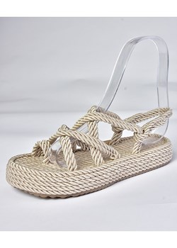 Gerois Sandały w kolorze kremowym ze sklepu Limango Polska w kategorii Sandały damskie - zdjęcie 163861425