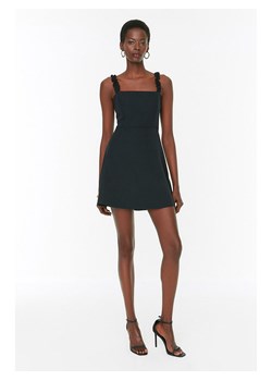 trendyol Sukienka w kolorze czarnym ze sklepu Limango Polska w kategorii Sukienki - zdjęcie 163932649