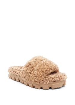 UGG Skórzane obuwie domowe Curly | z dodatkiem wełny ze sklepu Gomez Fashion Store w kategorii Kapcie damskie - zdjęcie 163935868