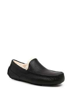 UGG Skórzane obuwie domowe M ASCOT ze sklepu Gomez Fashion Store w kategorii Kapcie męskie - zdjęcie 163939548