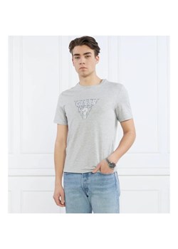GUESS T-shirt | SS CN GUESS GEO TRIA | Slim Fit ze sklepu Gomez Fashion Store w kategorii T-shirty męskie - zdjęcie 163957577