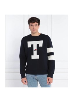 Tommy Jeans Sweter TJM RLX LETTER | Regular Fit ze sklepu Gomez Fashion Store w kategorii Swetry męskie - zdjęcie 163961718
