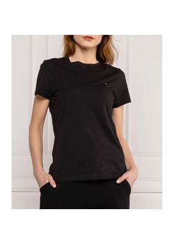 Tommy Hilfiger T-shirt HERITAGE | Regular Fit ze sklepu Gomez Fashion Store w kategorii Bluzki damskie - zdjęcie 163963617
