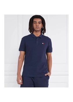 Tommy Jeans Polo TJM CLSC XS BADGE | Regular Fit ze sklepu Gomez Fashion Store w kategorii T-shirty męskie - zdjęcie 163963827