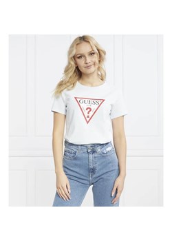 GUESS T-shirt ORIGINAL | Regular Fit ze sklepu Gomez Fashion Store w kategorii Bluzki damskie - zdjęcie 163969019
