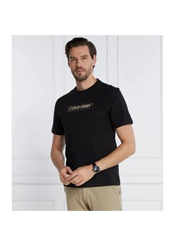 Calvin Klein T-shirt DOUBLE FLOCK LOGO | Regular Fit ze sklepu Gomez Fashion Store w kategorii T-shirty męskie - zdjęcie 163969835
