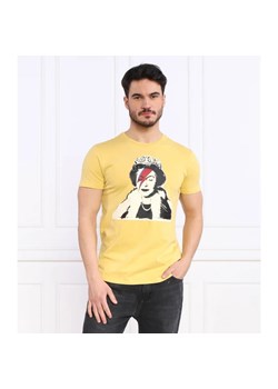 GUESS T-shirt BANKSY QUEEN | Regular Fit ze sklepu Gomez Fashion Store w kategorii T-shirty męskie - zdjęcie 163970555