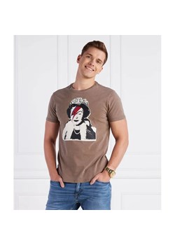GUESS T-shirt BANKSY QUEEN | Regular Fit ze sklepu Gomez Fashion Store w kategorii T-shirty męskie - zdjęcie 163970807